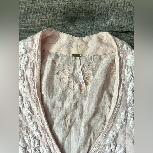 FREE PEOPLE Embroidered Fable Midi Dress XS Cream Light Peach Nude Floral Boho - Picture 5 of 7